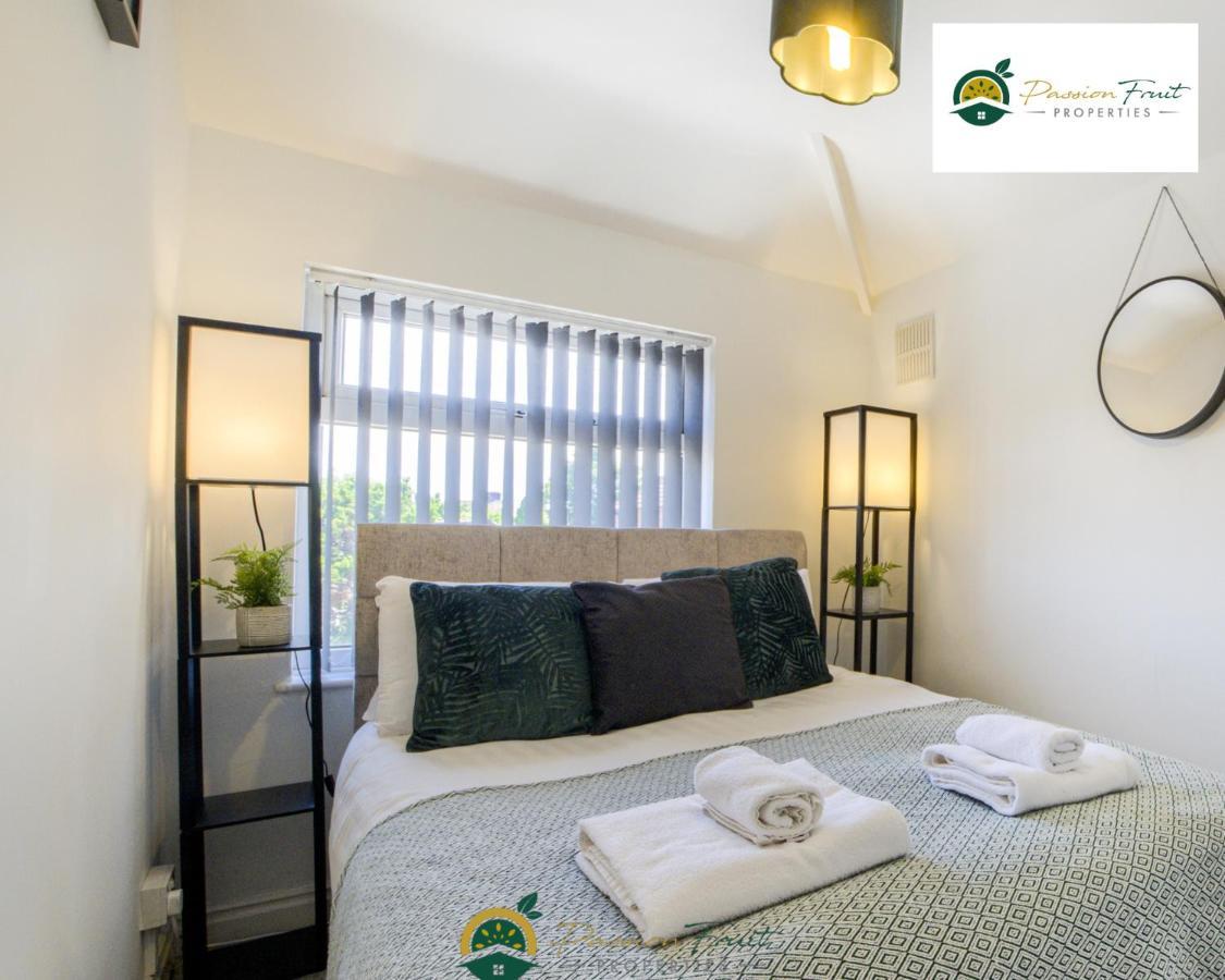 3 Bedroom Coventry House By Passionfruitproperties With Free Wi-Fi, Large Garden And Driveway - 52Nrc Экстерьер фото