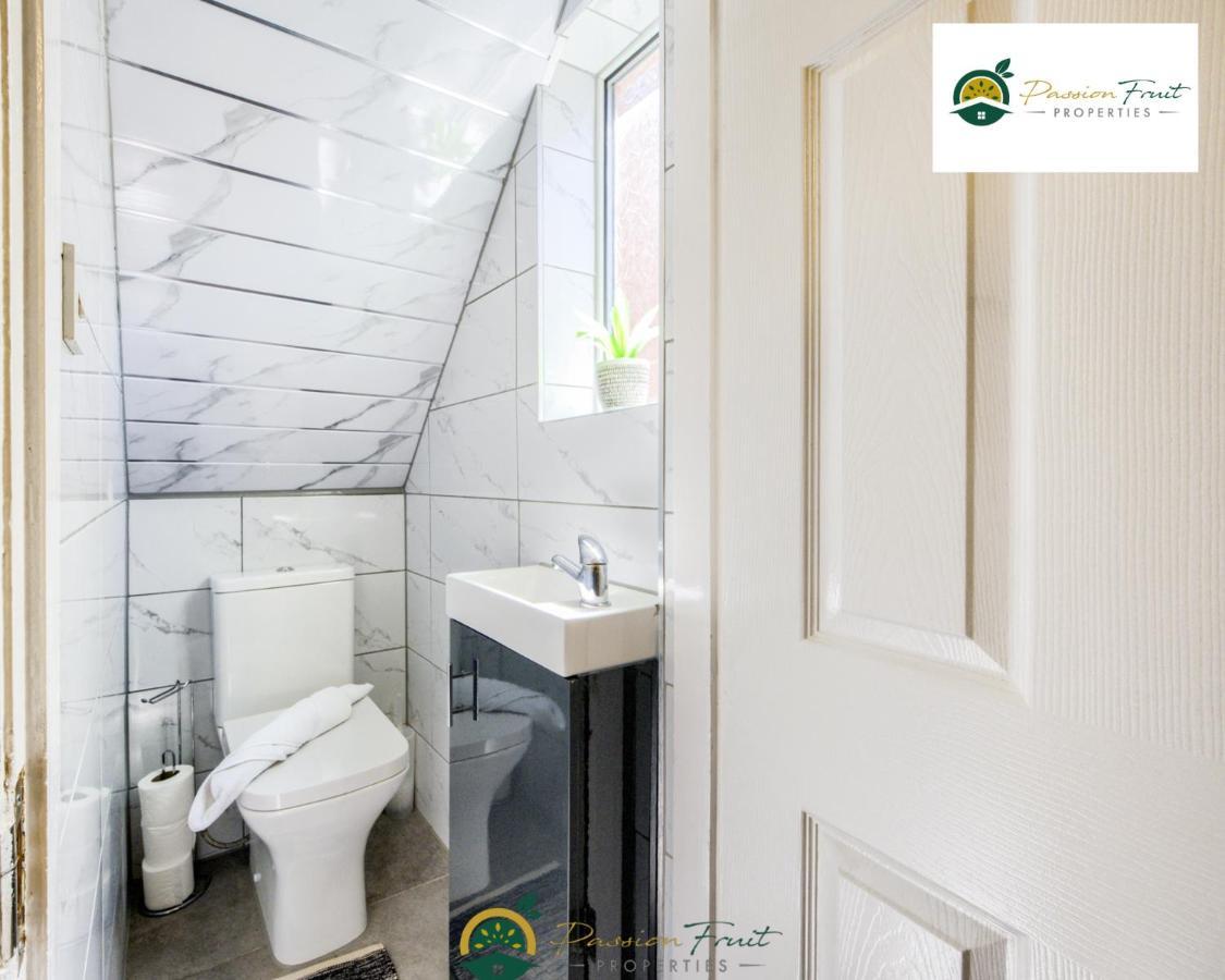 3 Bedroom Coventry House By Passionfruitproperties With Free Wi-Fi, Large Garden And Driveway - 52Nrc Экстерьер фото