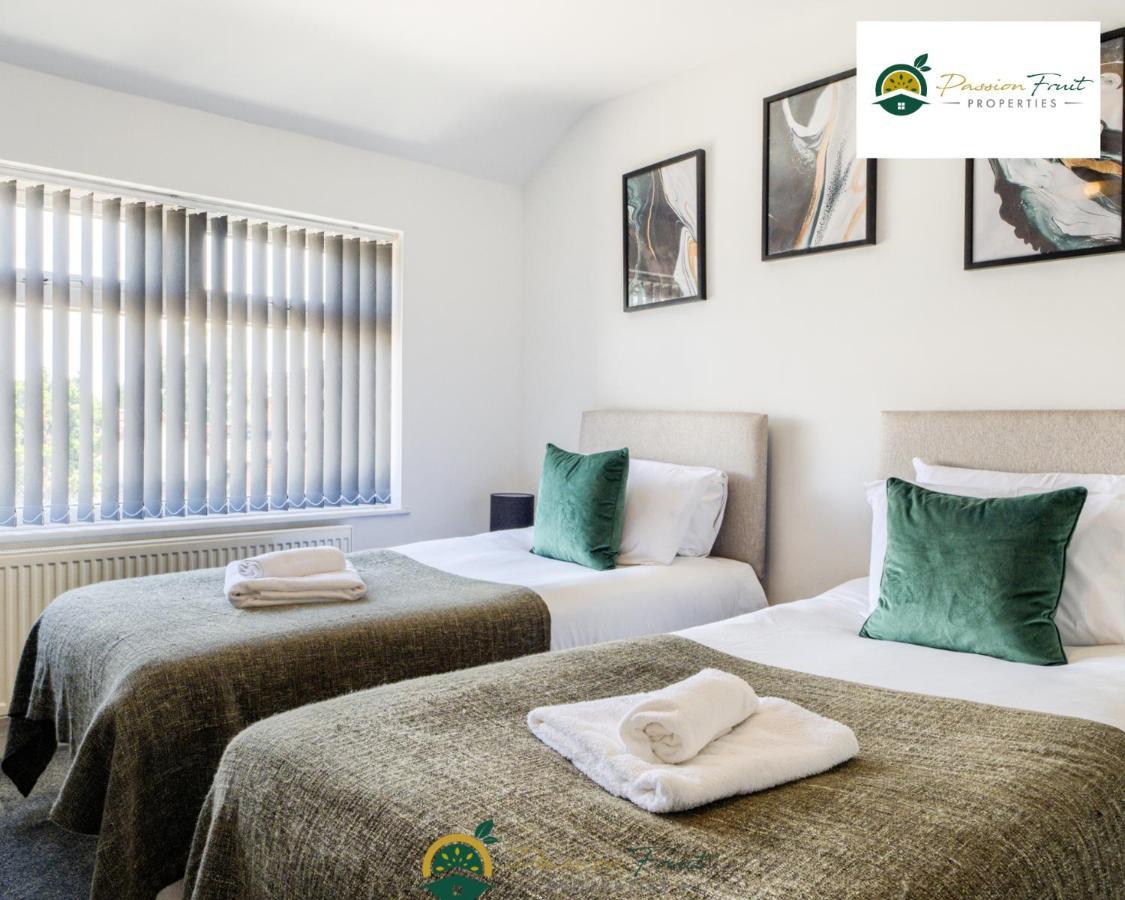 3 Bedroom Coventry House By Passionfruitproperties With Free Wi-Fi, Large Garden And Driveway - 52Nrc Экстерьер фото