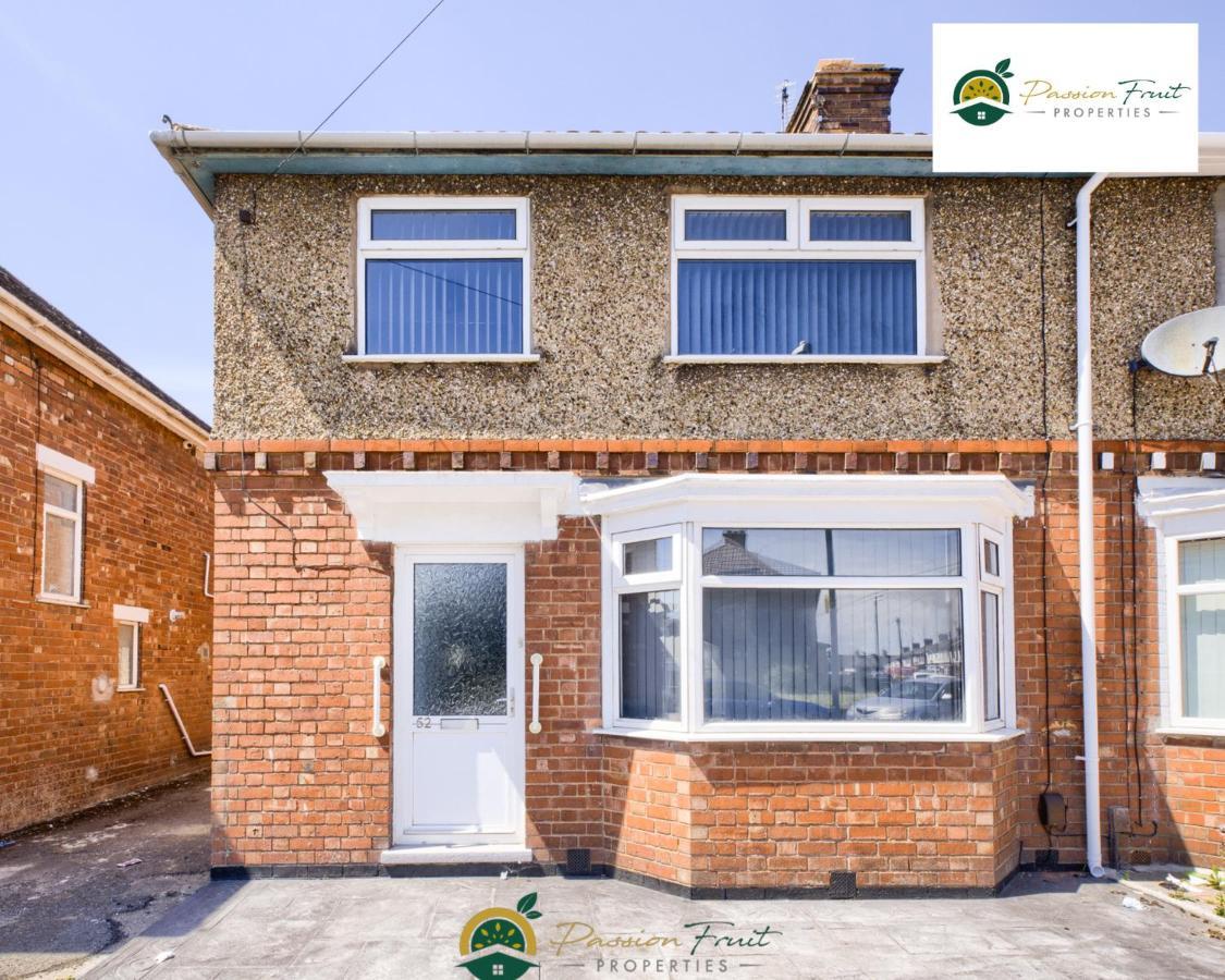 3 Bedroom Coventry House By Passionfruitproperties With Free Wi-Fi, Large Garden And Driveway - 52Nrc Экстерьер фото