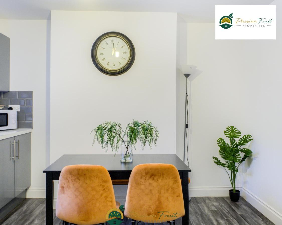 3 Bedroom Coventry House By Passionfruitproperties With Free Wi-Fi, Large Garden And Driveway - 52Nrc Экстерьер фото