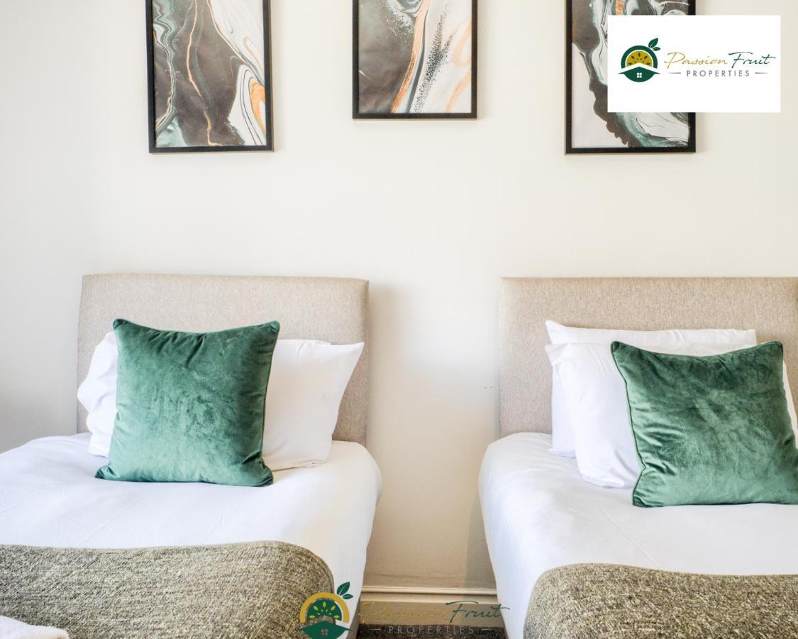 3 Bedroom Coventry House By Passionfruitproperties With Free Wi-Fi, Large Garden And Driveway - 52Nrc Экстерьер фото