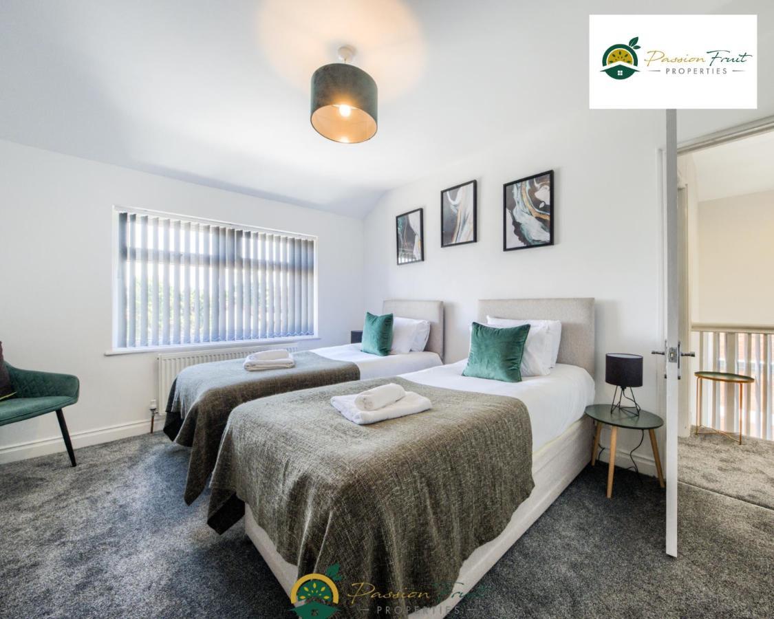 3 Bedroom Coventry House By Passionfruitproperties With Free Wi-Fi, Large Garden And Driveway - 52Nrc Экстерьер фото